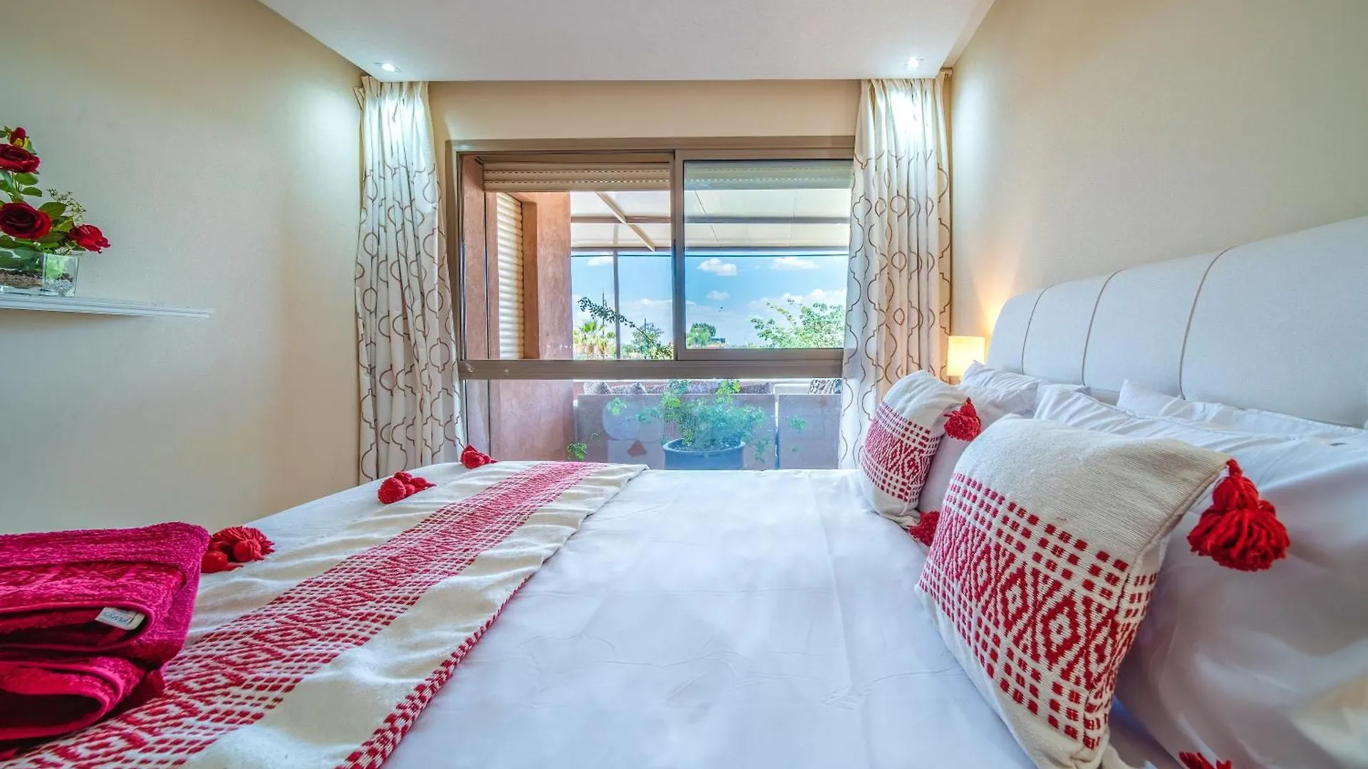 Jacuzzi Charming Luxury Xl Apartment-Avenue M6 Marrakesh Apartment