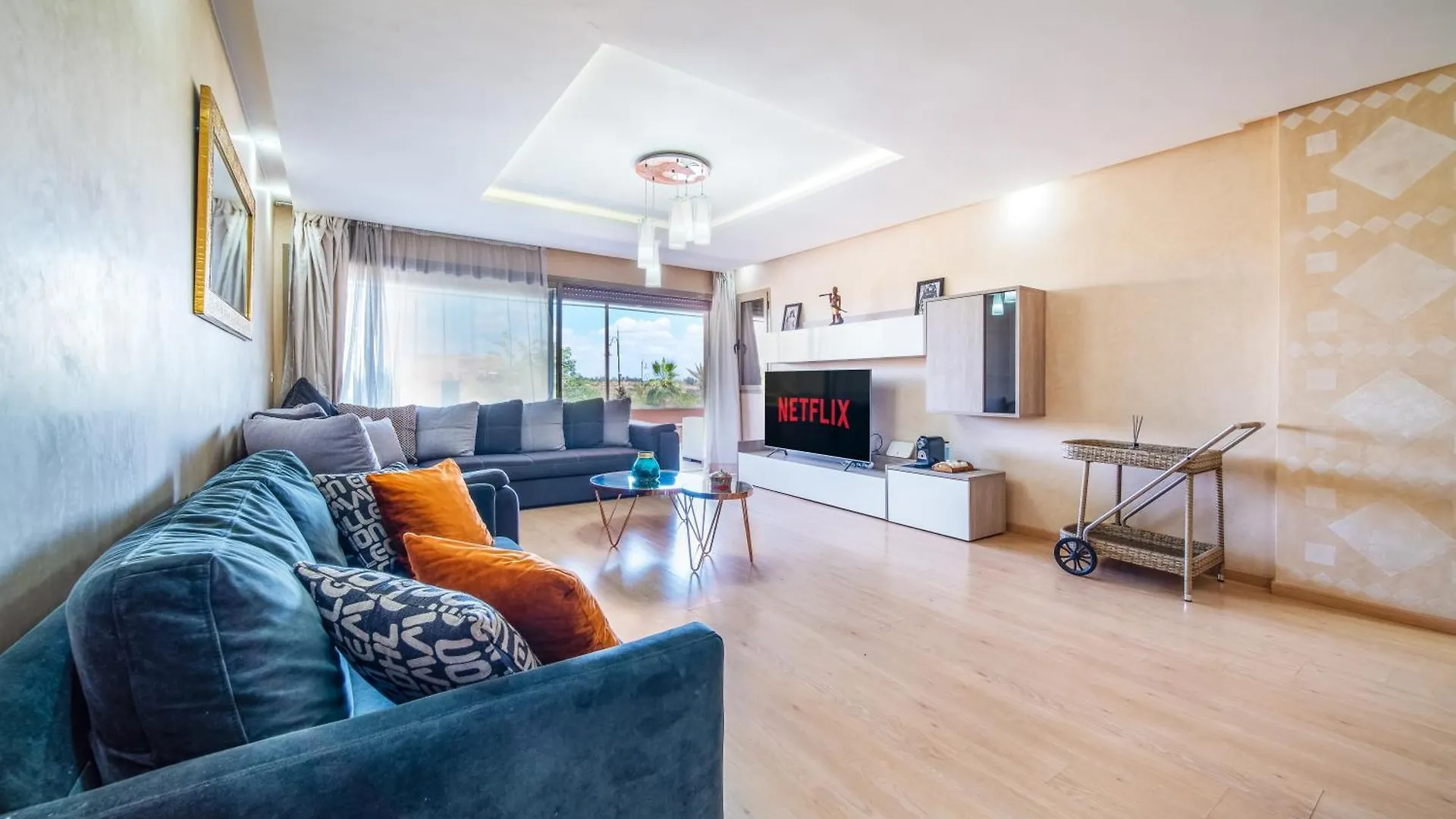 Jacuzzi Charming Luxury Xl Apartment-Avenue M6 Marrakesh Apartment